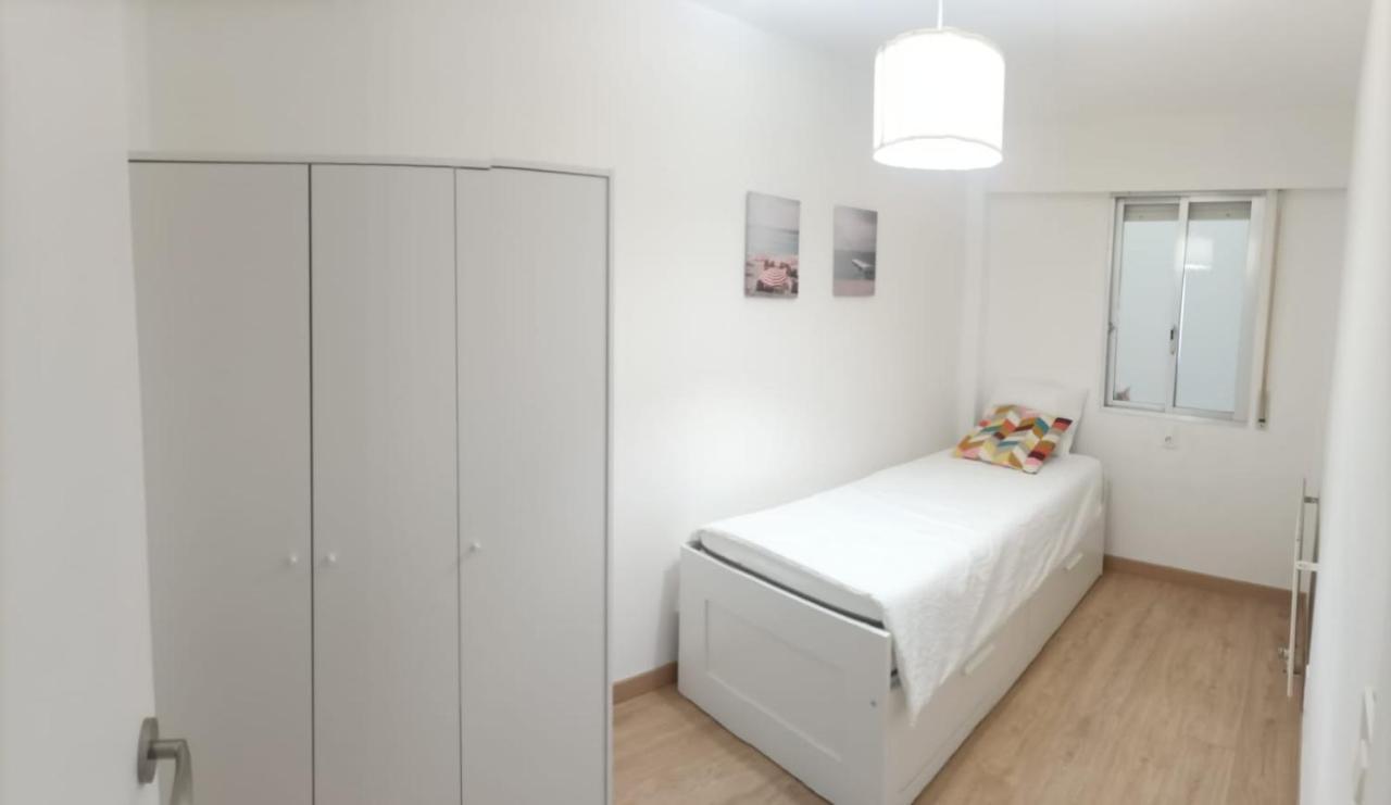 Precioso Apartamento En Primera Linea De Playa Pontevedra Kültér fotó